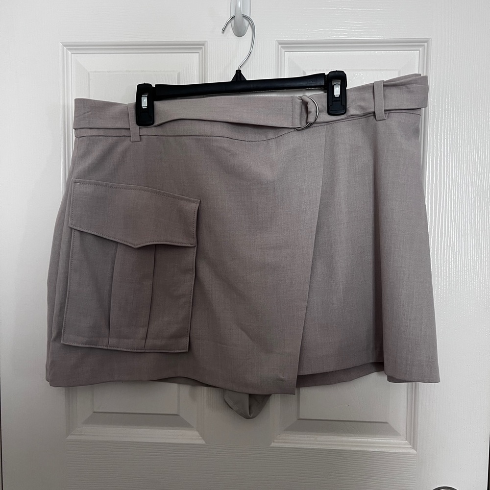Abercrombie & Fitch Utility Skort